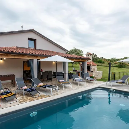 Villa Modern Istra With Pool In Buje *