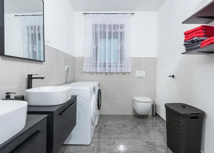Modern Istra With Pool In Buje Villa *