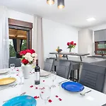 Modern Istra With Pool In Buje Villa