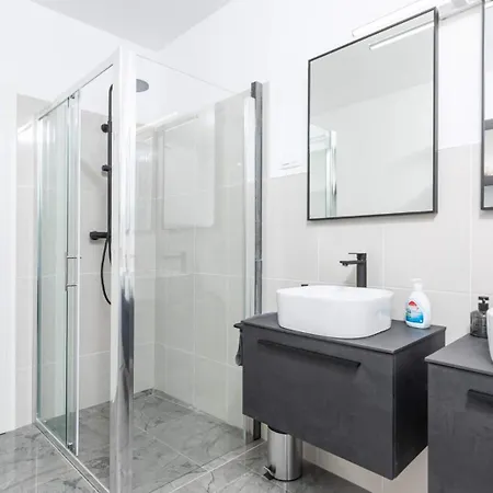 Villa Modern Istra With Pool In Buje Bibali