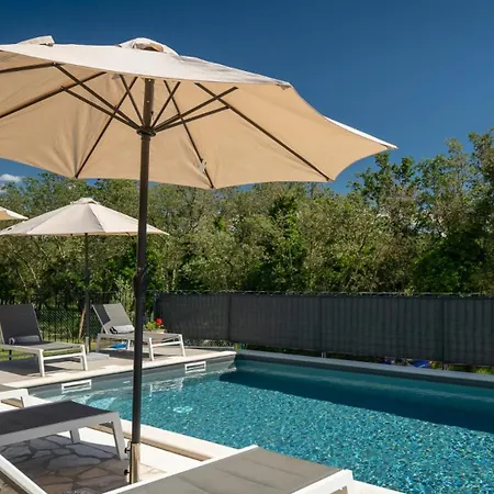 Villa Modern Istra With Pool In Buje