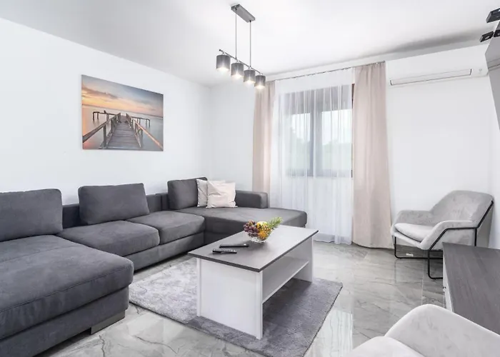 Modern Istra With Pool In Buje Willa Bibali